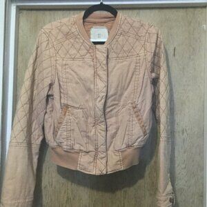 HEI HEI bomber style jacket quilted at the top has pockets and a ribbed bottom